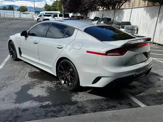2022 Kia Stinger GT2 photo 5