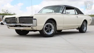 1967 Mercury Cougar photo 2