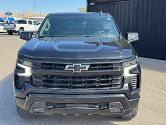 2024 Chevrolet Silverado 1500 photo 2