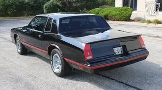 1988 Chevrolet Monte Carlo photo 3