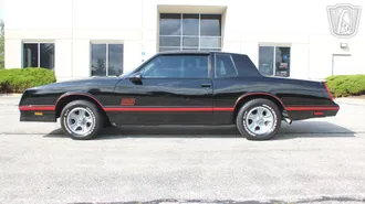 1988 Chevrolet Monte Carlo photo 5