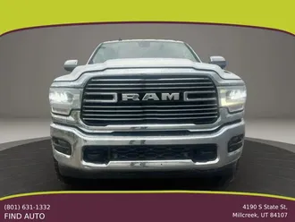 2019 Ram 3500 Crew Cab photo 3