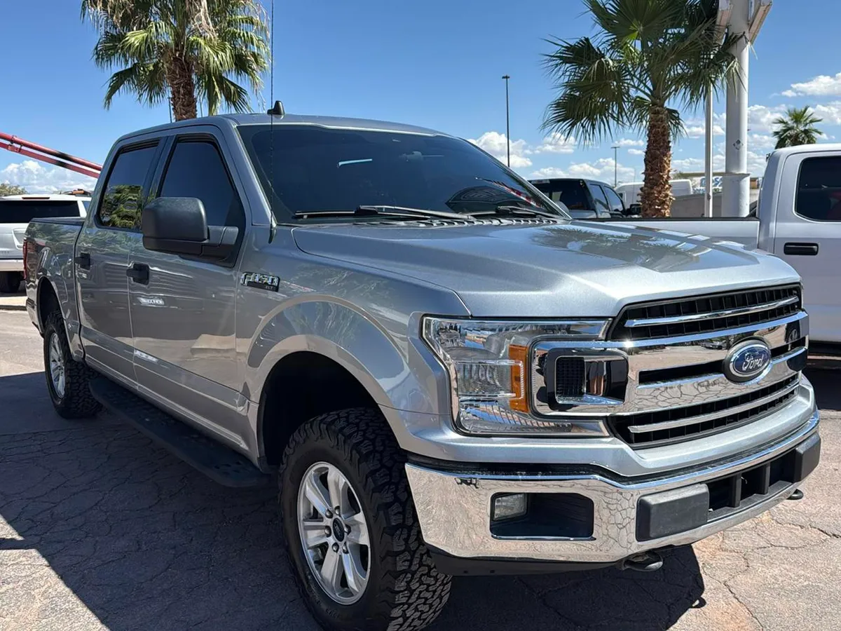 2020 Ford F-150 4WD SuperCrew 139" XLT