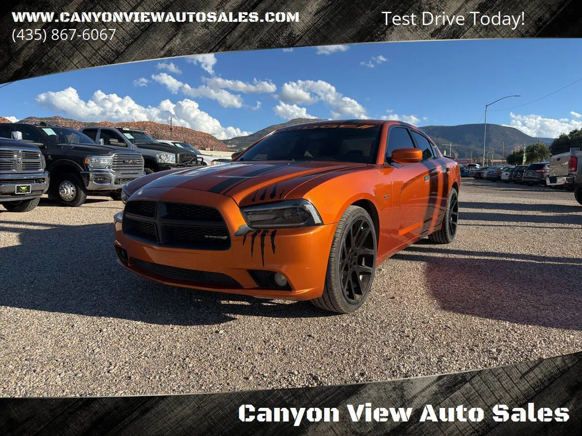2011 Dodge Charger R/T 4dr Sedan