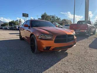 2011 Dodge Charger photo 4