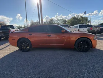 2011 Dodge Charger photo 5