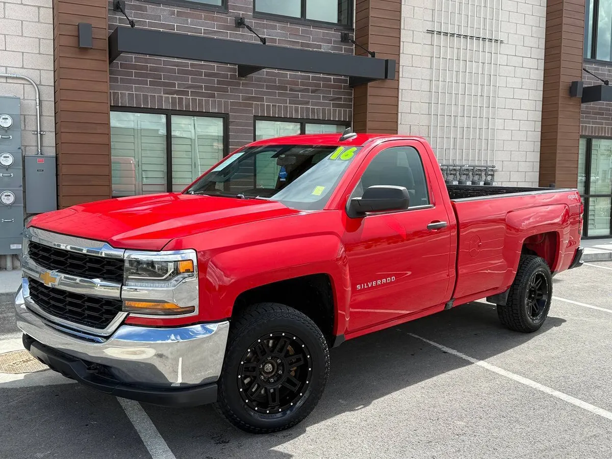 2016 Chevrolet Silverado 1500 LS 4x4 2dr Regular Cab 8 ft. LB