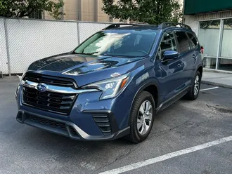 2024 Subaru Ascent Premium 8-Passenger photo 3