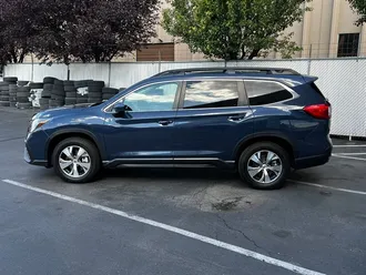 2024 Subaru Ascent Premium 8-Passenger photo 4