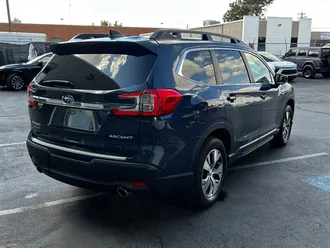 2024 Subaru Ascent Premium 8-Passenger photo 7