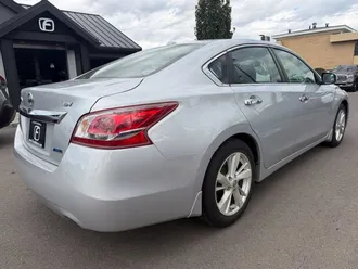 2013 Nissan Altima photo 2