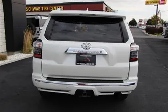 2022 TOYOTA 4RUNNER photo 6