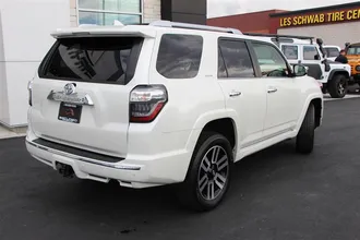 2022 TOYOTA 4RUNNER photo 7