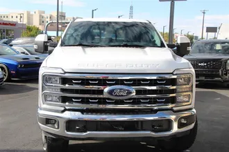 2023 FORD SUPER DUTY F-350 SRW photo 3