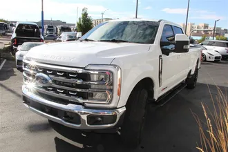 2023 FORD SUPER DUTY F-350 SRW photo 4