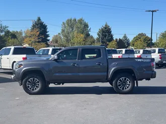 2022 Toyota Tacoma photo 4