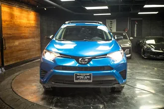2018 TOYOTA RAV4 photo 4