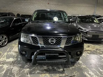 2014 Nissan Frontier SV photo 2