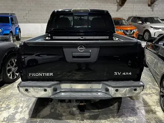 2014 Nissan Frontier SV photo 5
