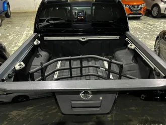 2014 Nissan Frontier SV photo 6