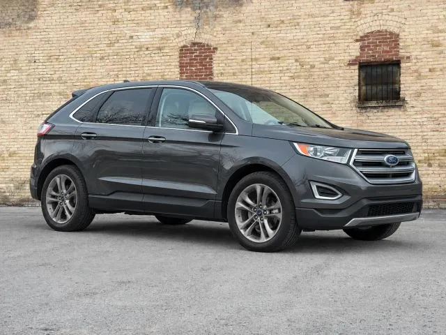 2018 Ford Edge SEL Sport Utility 4D