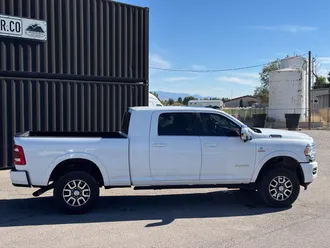 2023 Ram 3500 photo 3