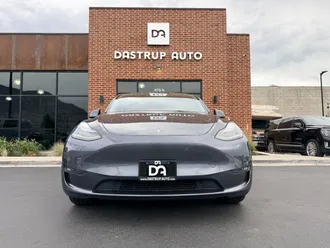 2022 Tesla Model Y photo 2