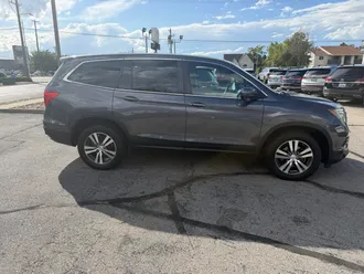 2017 Honda Pilot photo 4