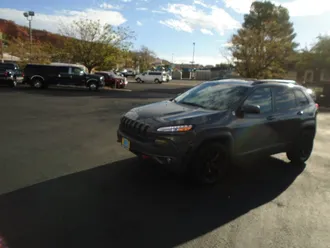 2015 Jeep Cherokee photo 3