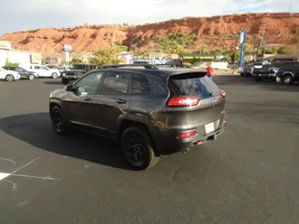 2015 Jeep Cherokee photo 5