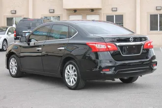 2019 Nissan Sentra photo 5
