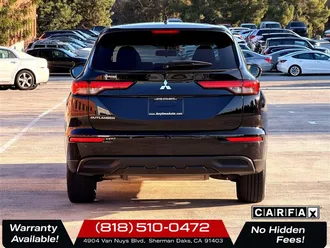 2022 Mitsubishi Outlander ES photo 5