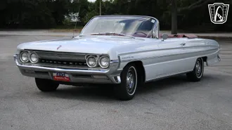 1961 Oldsmobile Super 88 photo 3