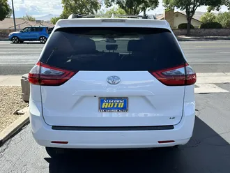 2020 Toyota Sienna photo 5