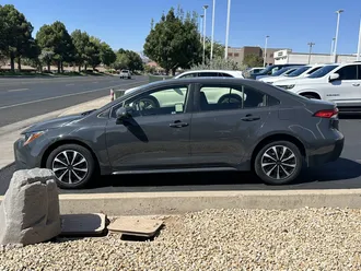 2023 Toyota Corolla photo 7