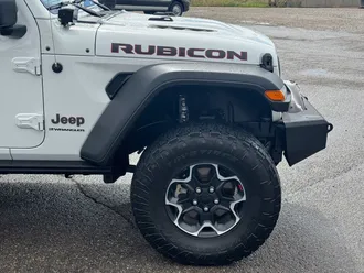2023 Jeep Wrangler photo 3