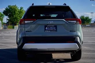2019 TOYOTA RAV4 photo 6