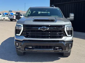 2026 Chevrolet Silverado 2500HD photo 2
