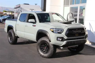 2021 TOYOTA TACOMA photo 2