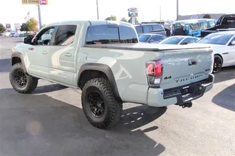 2021 TOYOTA TACOMA photo 5