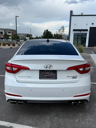 2015 Hyundai Sonata photo 4