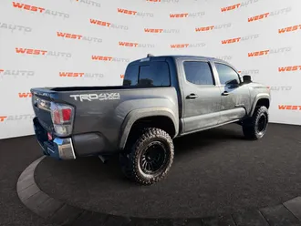 2023 Toyota Tacoma photo 5