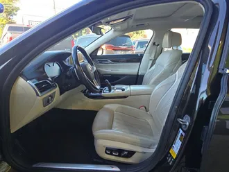 2016 BMW 7 Series photo 7