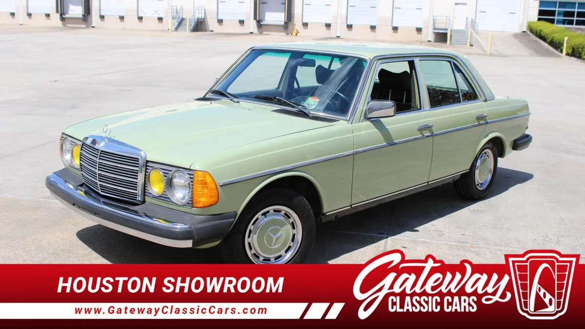 1977 Mercedes-Benz 240D