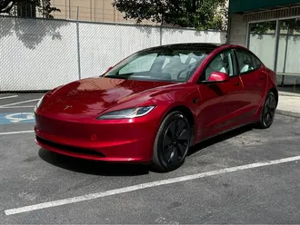 2025 Tesla Model 3 Long Range photo 3