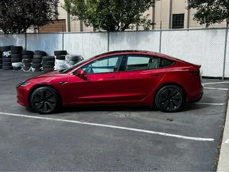 2025 Tesla Model 3 Long Range photo 4