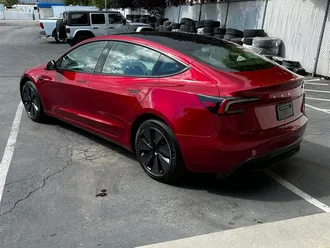 2025 Tesla Model 3 Long Range photo 5
