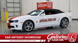 2011 Chevrolet Camaro photo 2