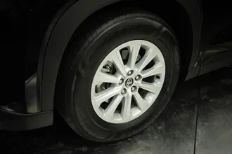 2026 TOYOTA GRAND HIGHLANDER photo 4