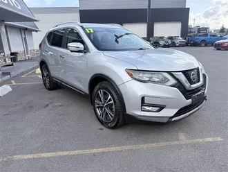 2017 NISSAN ROGUE photo 3
